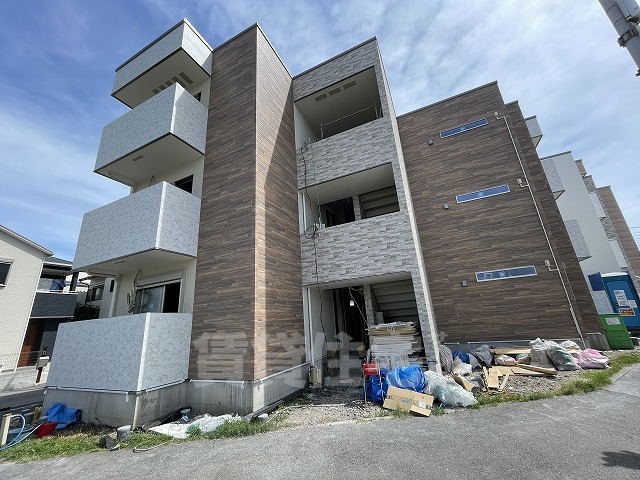 フジパレス大物公園1番館の建物外観