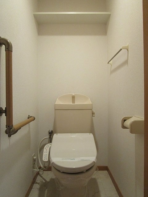 トイレ　清潔感のあるトイレです。
