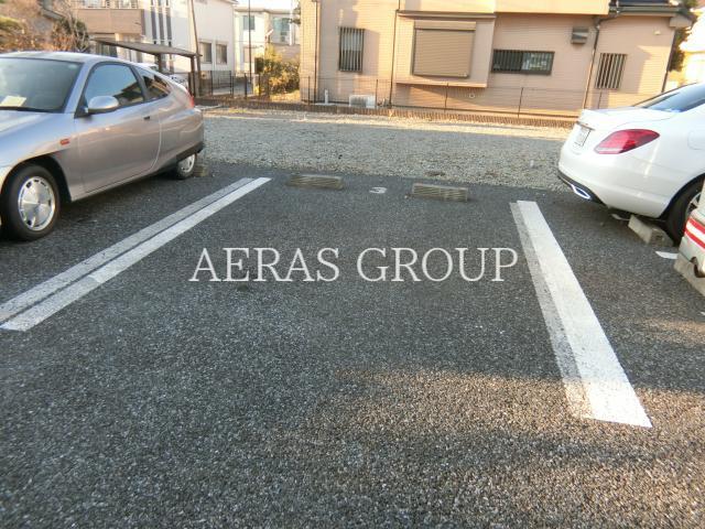 【アムール やまもとの駐車場】