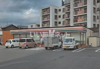 【柏原市田辺のアパートのコンビニ】