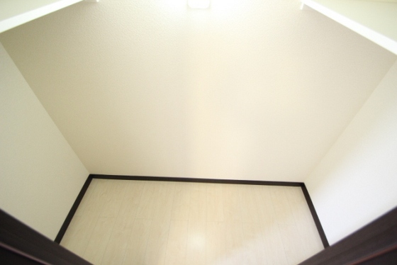 収納　※別部屋の写真です