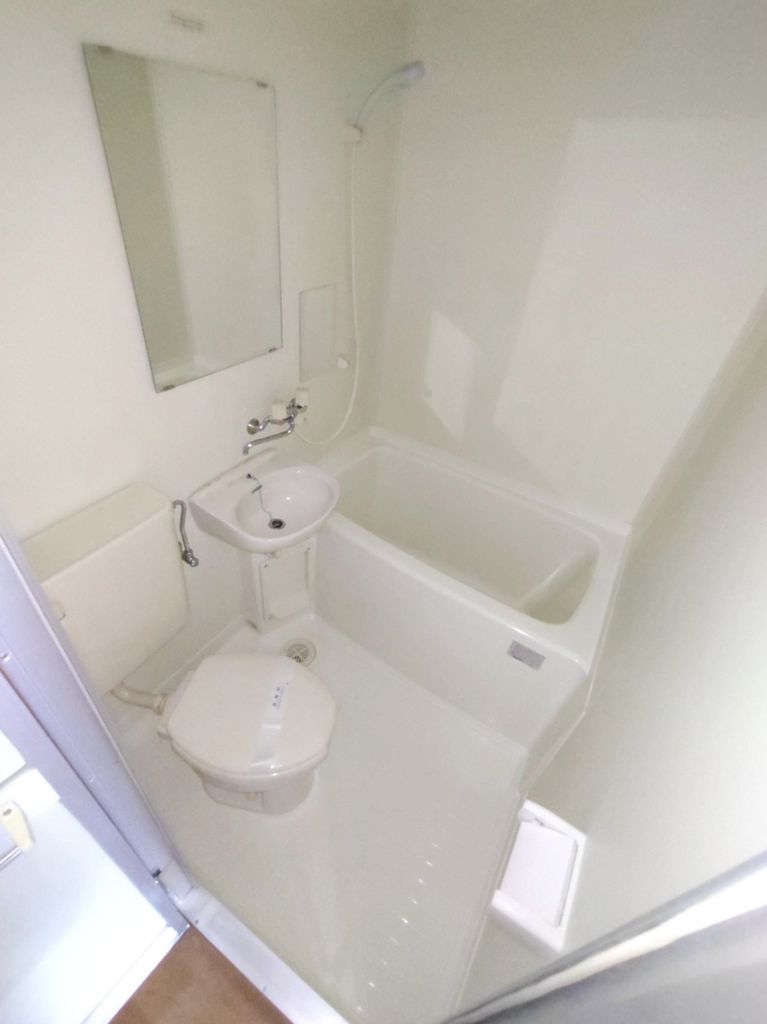 バス・シャワールーム　バス