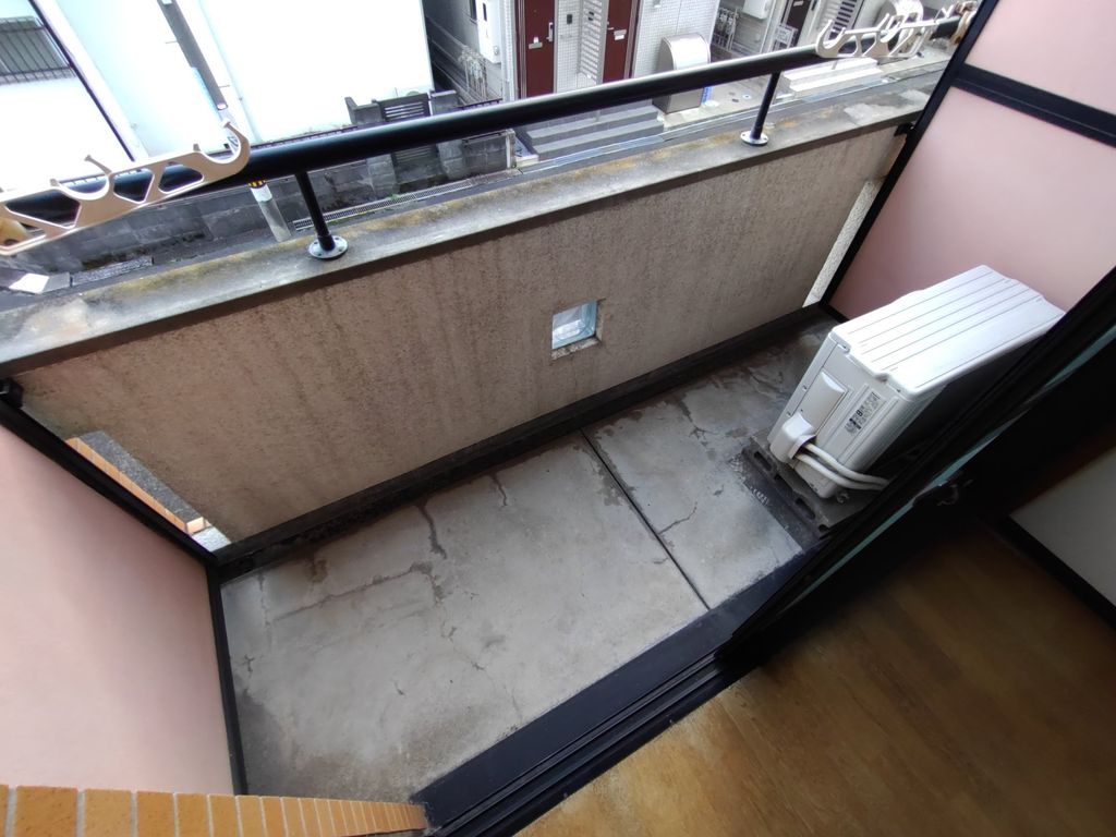 バルコニー　バルコニー