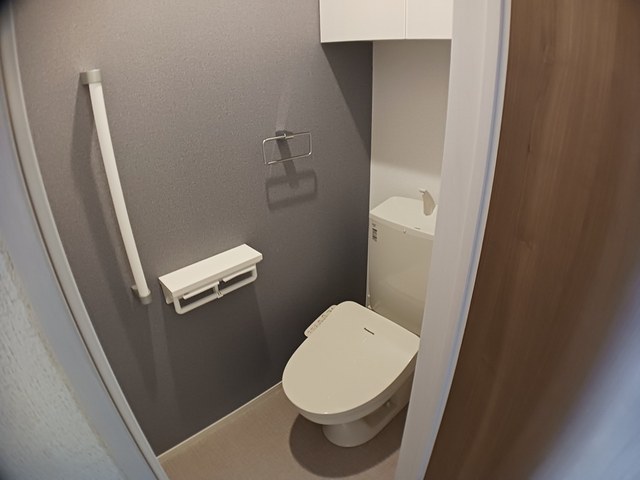 ＪＲ奥羽本線 天童駅 徒歩26分 2階建 築2年のトイレ写真