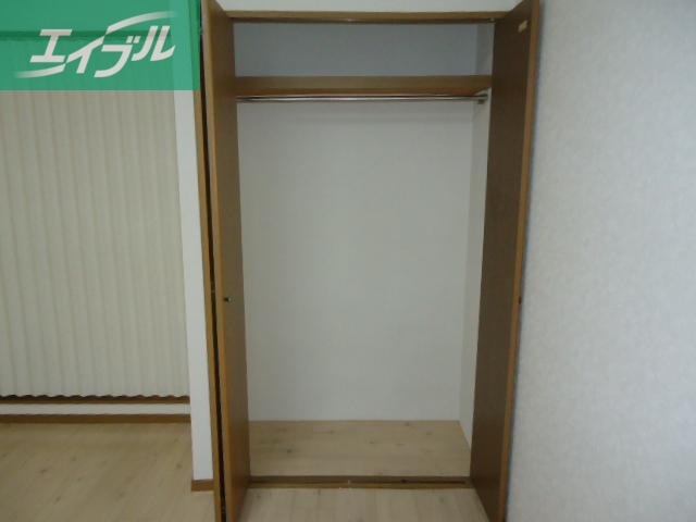 収納　洋室クローゼット