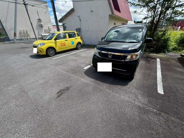 駐車場　駐車場