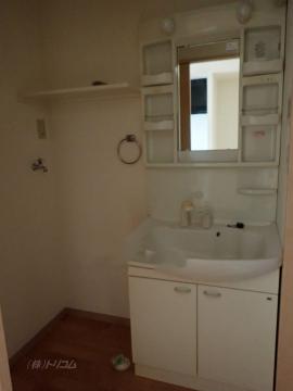 洗面設備　洗髪洗面化粧台