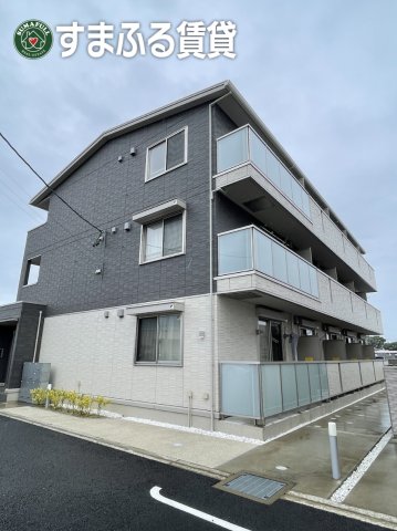 【岡崎市舳越町のアパートの建物外観】