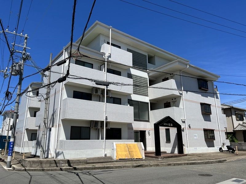 【神戸市西区伊川谷町有瀬のマンションの建物外観】