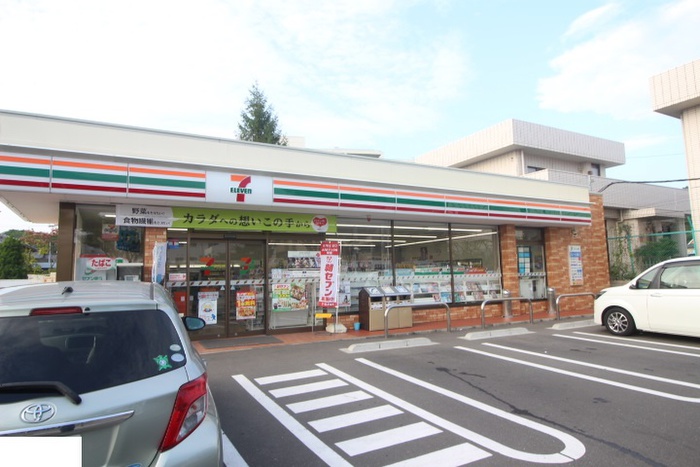 コンビニ　セブンイレブン 多賀城高崎3丁目店（コンビニ）まで317m