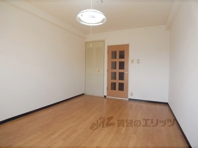 居室・リビング　洋室