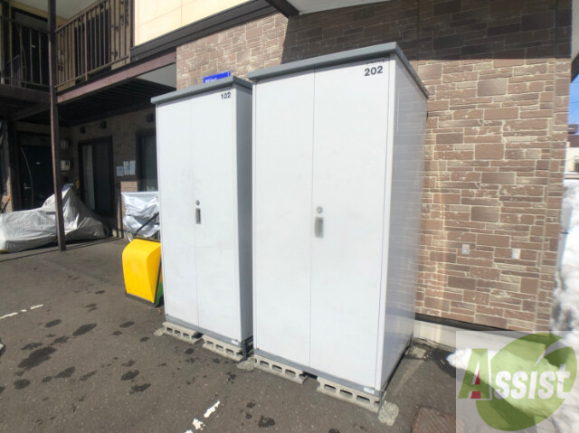 駐車場　物置その他