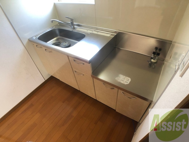 キッチン　キッチンはスペースも広々していて使いやすそうですよ！