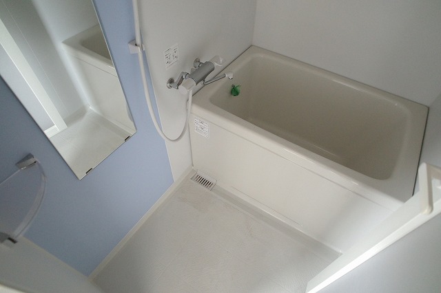 バス・シャワールーム　きれいなお風呂です