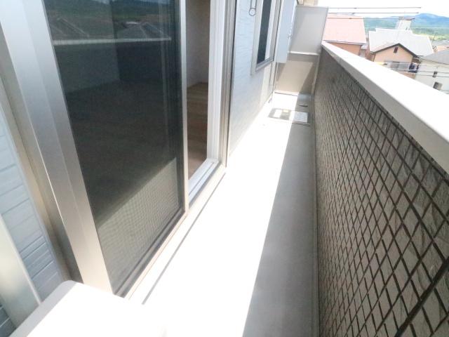 バルコニー　バルコニーがあります