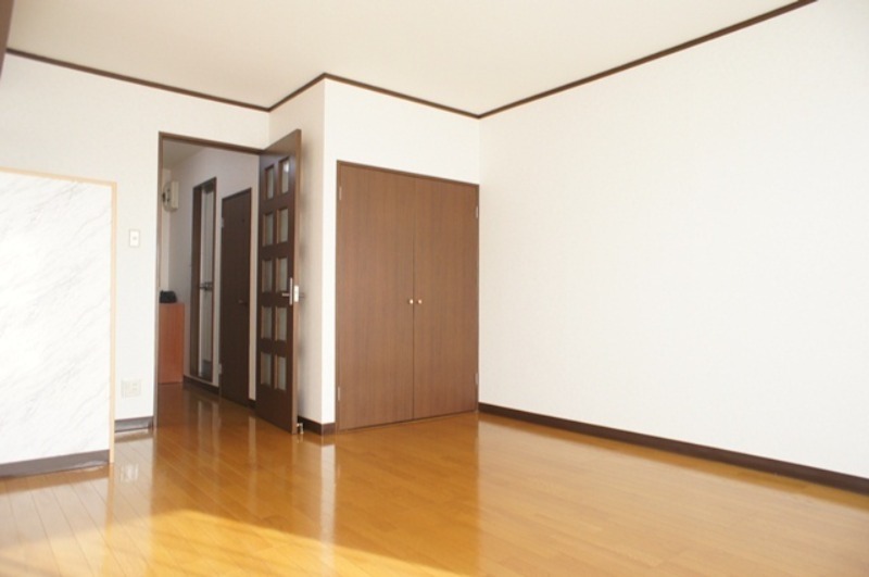 居室・リビング　図面と現状に相違がある場合には現状を優先