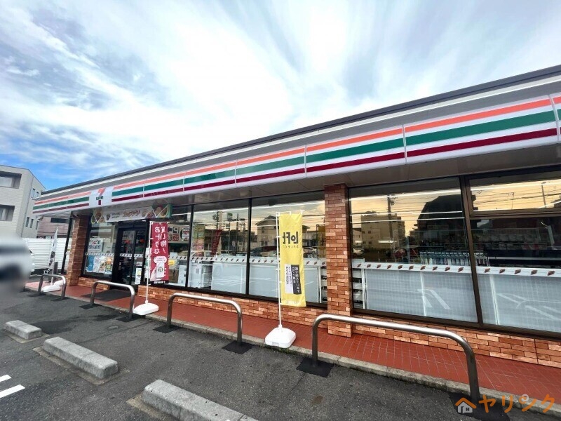 コンビニ　セブンイレブン名古屋照が丘店（コンビニ）まで850m