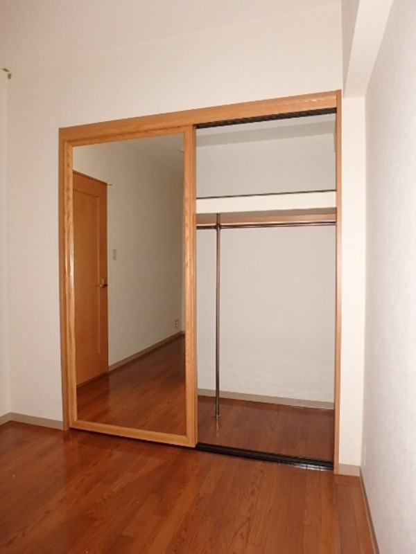 収納　図面と現状に相違がある場合には現状を優先