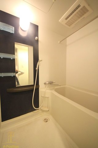 バス・シャワールーム　SERENiTE本町エコート