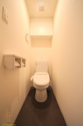 トイレ　SERENiTE本町エコート