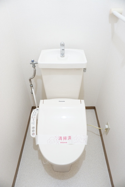 トイレ　★トイレは嬉しい洗浄便座です♪★