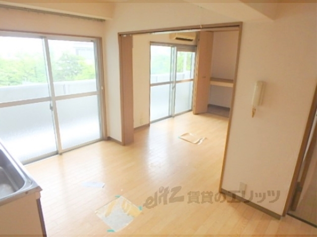 居室・リビング　リビング