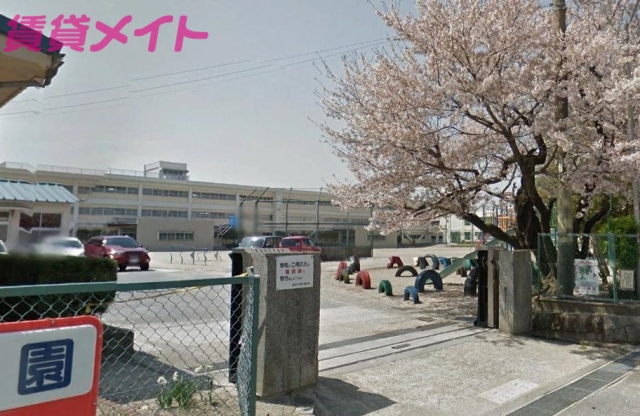 小学校　桑名市立益世小学校（小学校）まで663m