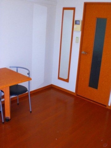 居室・リビング　ゆったり過ごせる居間です