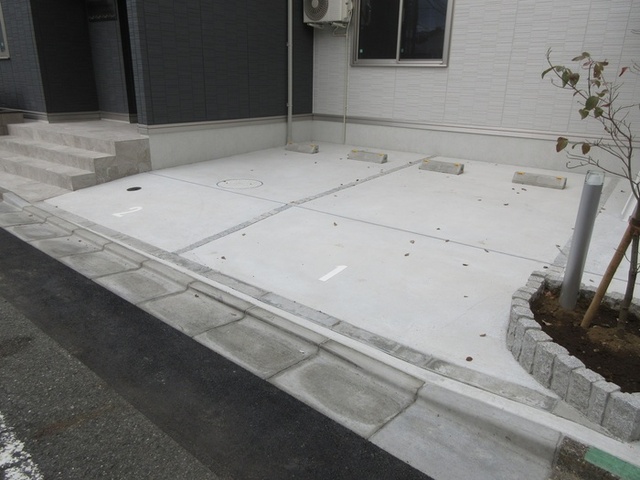 駐車場　駐車場