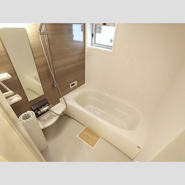 バス・シャワールーム　ゆったり過ごせるお風呂です