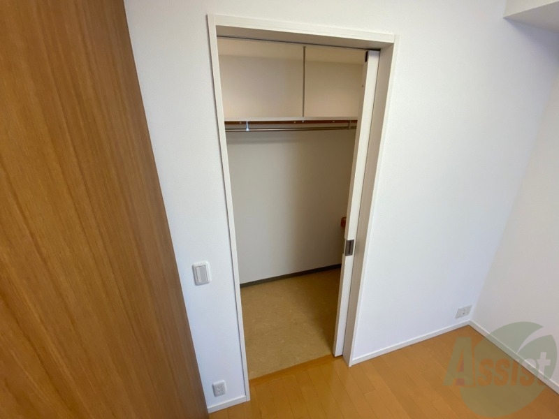 収納　寝室の収納です。部屋がすっきり片付きます。