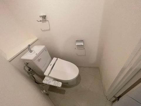 トイレ　シャワー付トイレ