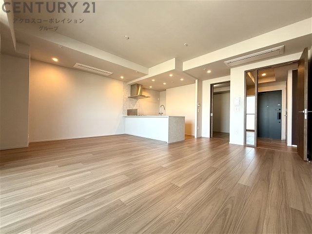 居室・リビング　明るく広々したリビングです♪