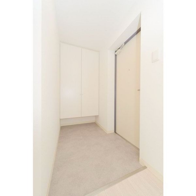 玄関　玄関スペース、シューズボックス付きです♪