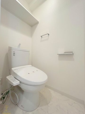 トイレ　LIVIAZ NAMBA　KRASS