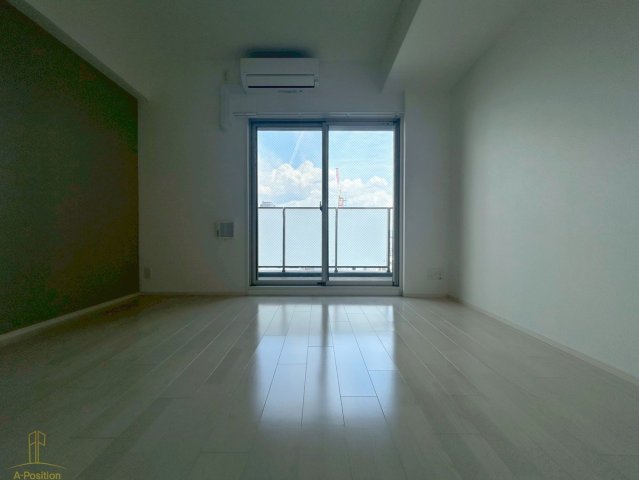 居室・リビング　LIVIAZ NAMBA　KRASS