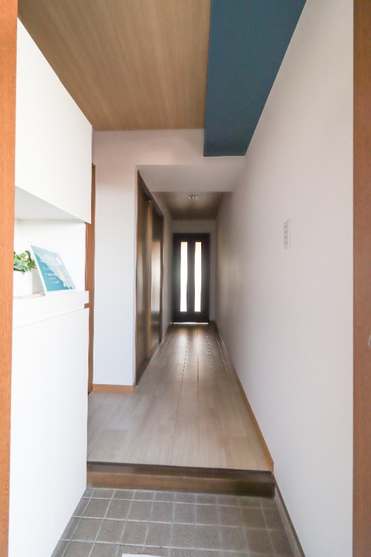 玄関　図面と現状が相違がある場合には現状を優先