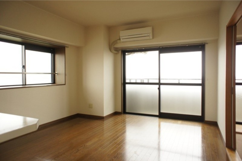 居室・リビング　図面と現状が相違がある場合には現状を優先