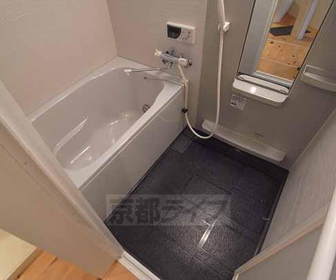 バス・シャワールーム　ゴージャスなお風呂です・