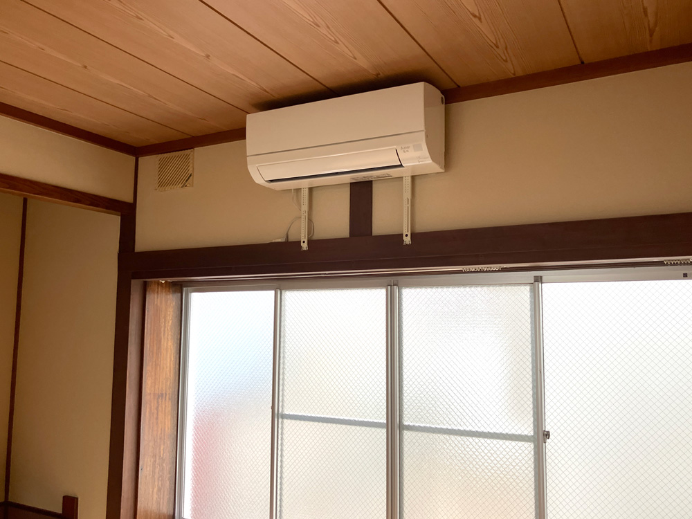 その他設備　東側和室のエアコン