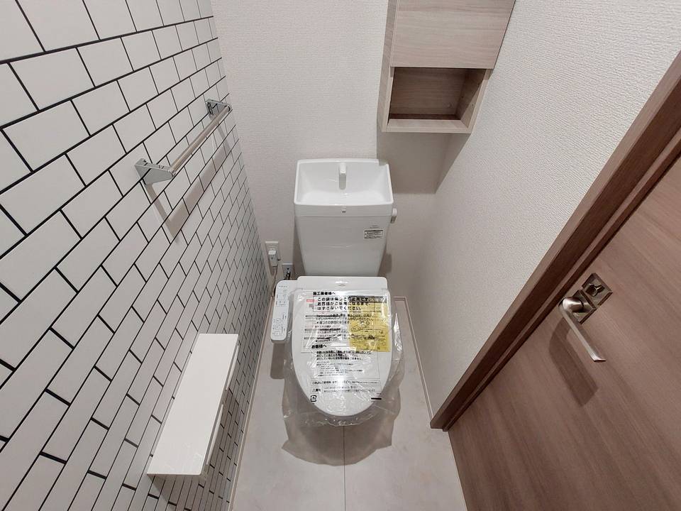 トイレ　トイレ