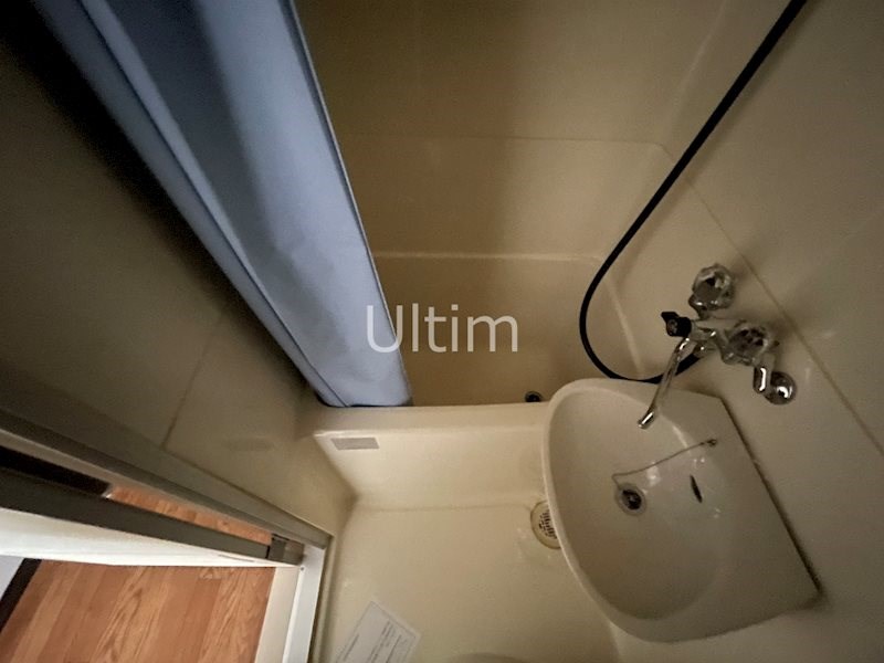 洗面設備　※別のお部屋のお写真です。御参考までに。