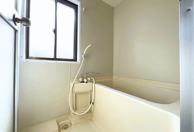 バス・シャワールーム　バス／シャワー