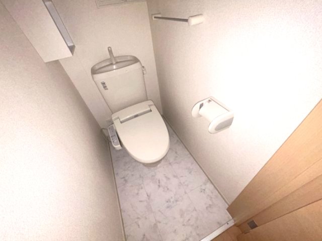 トイレ　清潔感のあるトイレです