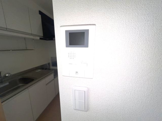 セキュリティ　明るい玄関です