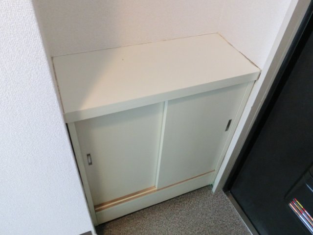 玄関　下駄箱
