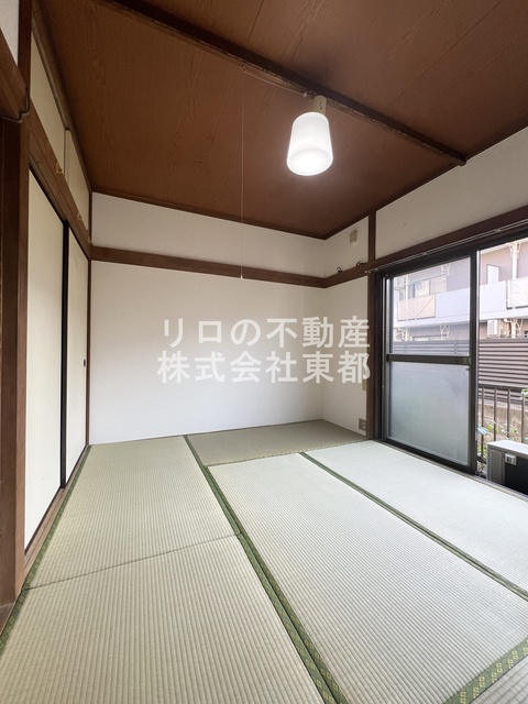 居室・リビング　南西向きで日当たり良好なお部屋！暖かな日差しが入ります♪