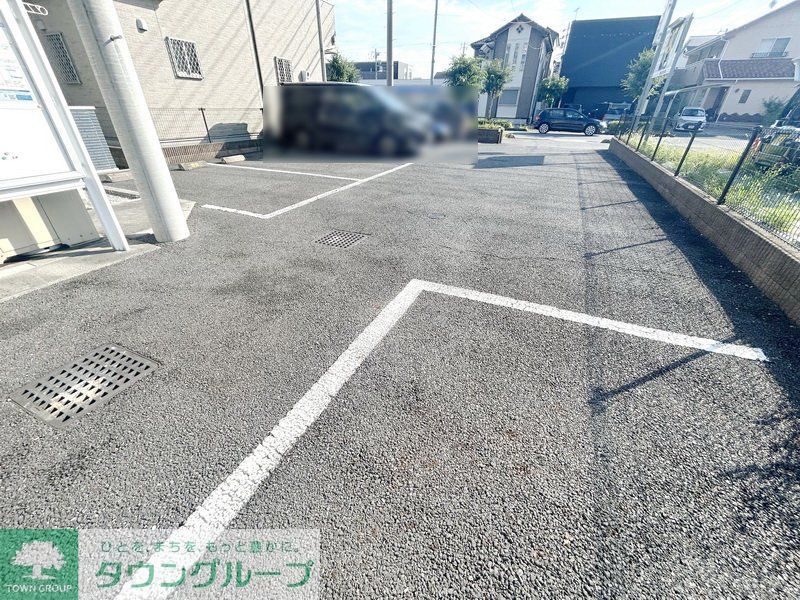 駐車場　駐車場