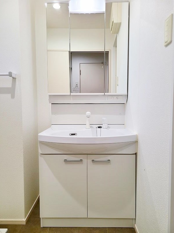 洗面設備　★洗面脱衣所/シャワー付き洗面台★