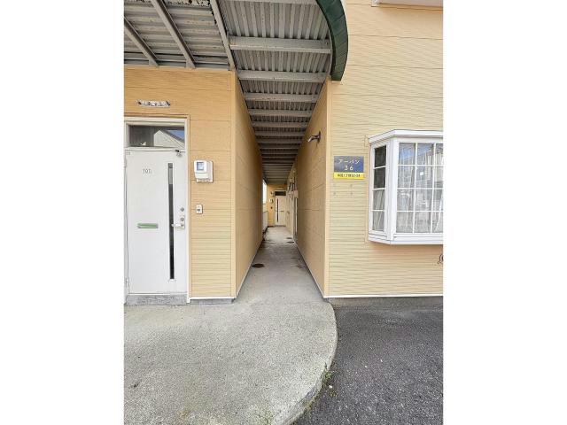 エントランス　エントランス部分